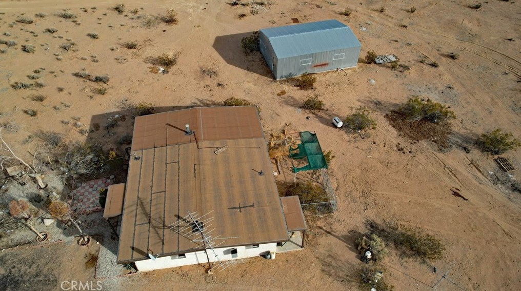 36325 Smoke Bush Rd, Lucerne Valley CA  92356-7511 exterior