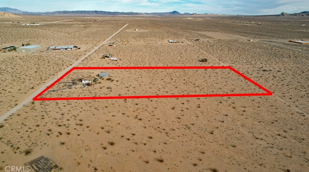 36325 Smoke Bush Rd, Lucerne Valley CA  92356-7511 exterior