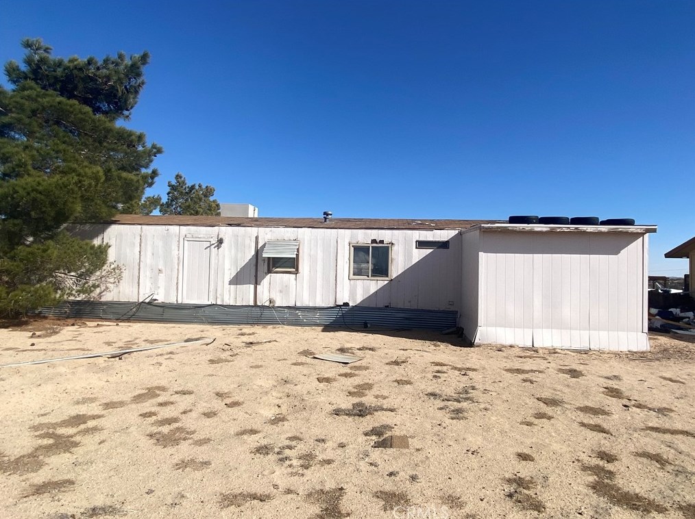 45603 Twin Lakes Dr, Newberry Springs CA  92365-9782 exterior
