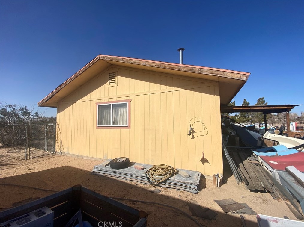 45603 Twin Lakes Dr, Newberry Springs CA  92365-9782 exterior