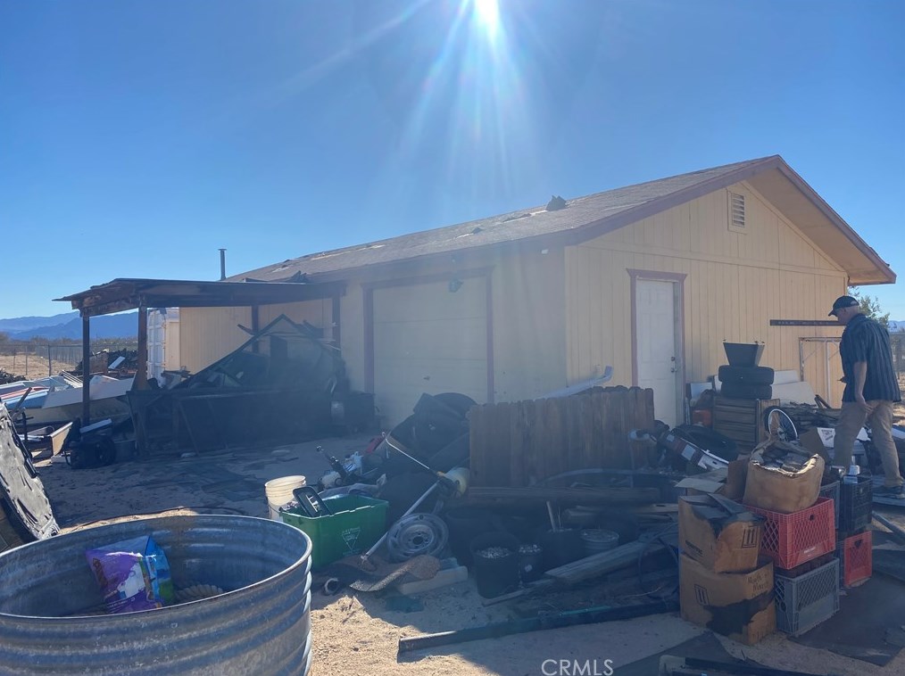 45603 Twin Lakes Dr, Newberry Springs CA  92365-9782 exterior