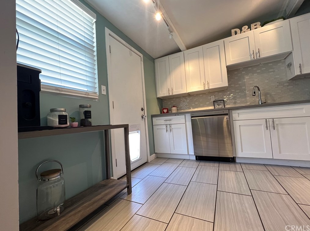 510 Muriel Dr, Barstow CA  92311-3140 exterior