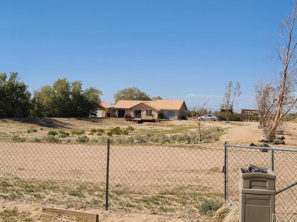 45028 Palos Verdes Rd, Newberry Springs CA  92365-9051 exterior