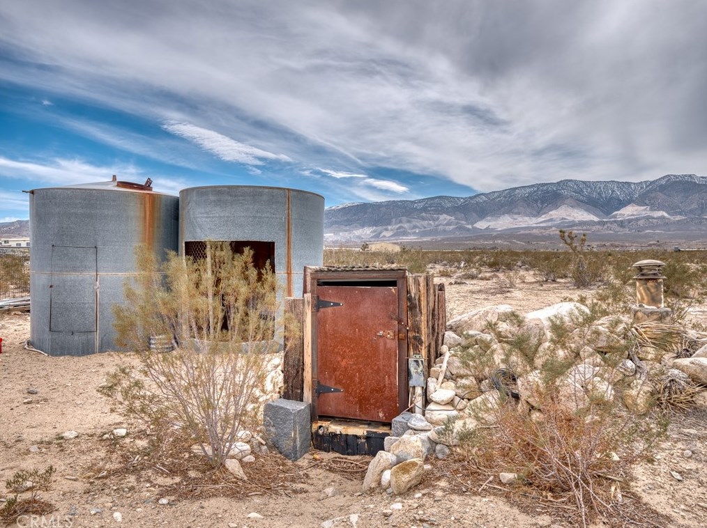 36375 Cochise Trl, Lucerne Valley CA  92356 exterior
