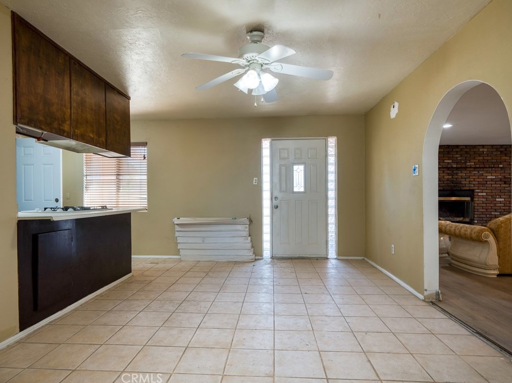 37316 Pearl Ave, Lucerne Valley CA  92356-8013 exterior