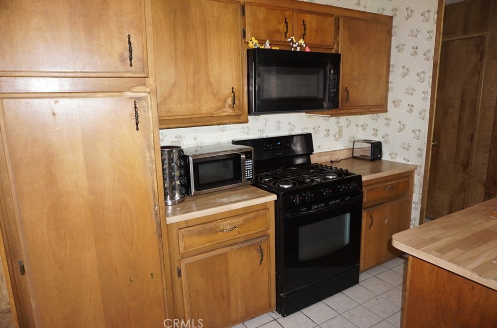 35757 Minneola Rd, Newberry Springs CA  92365-9130 exterior