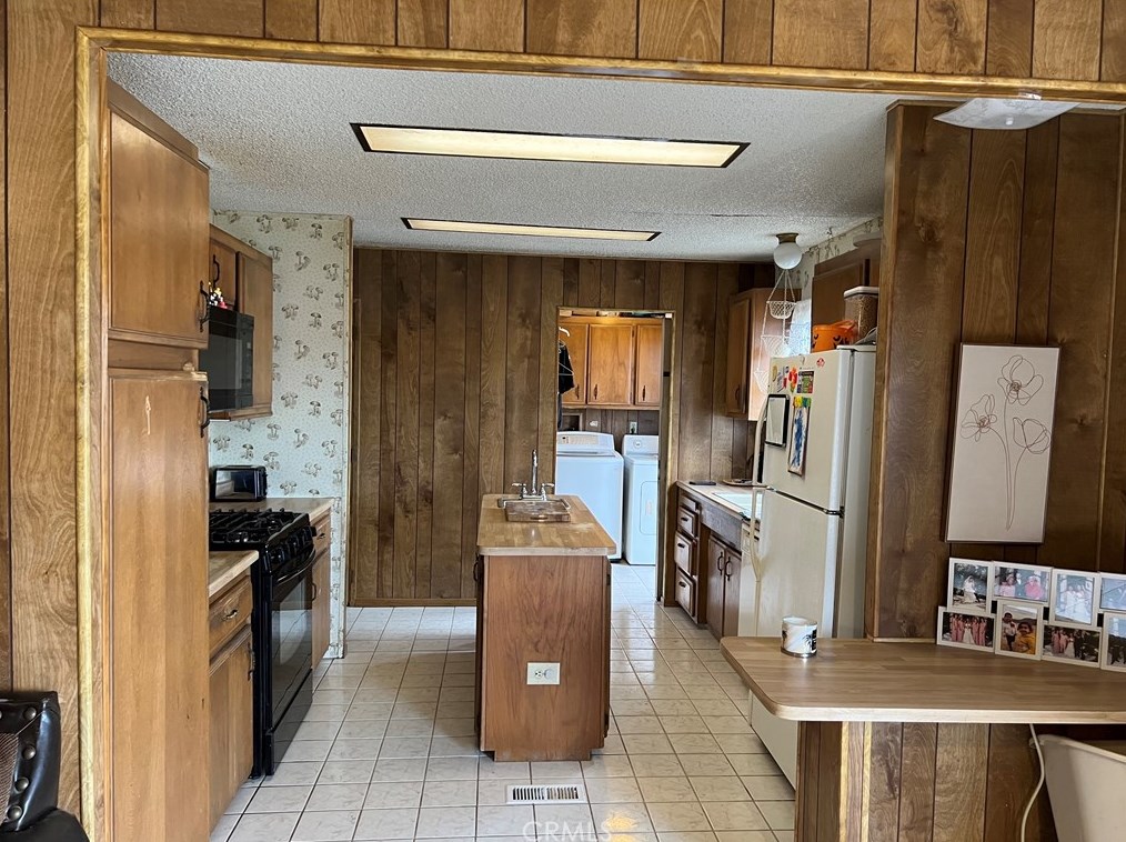 35757 Minneola Rd, Newberry Springs CA  92365-9130 exterior