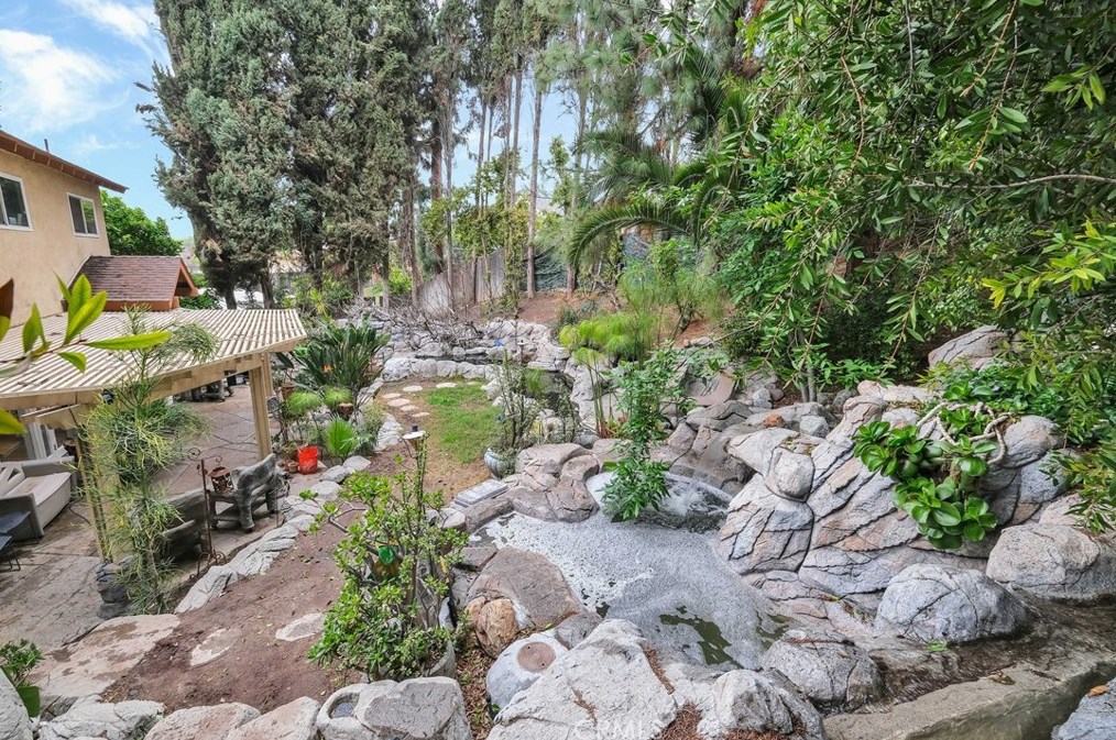 23609 Bower Cascade Pl, Pomona CA 91765-1435 exterior