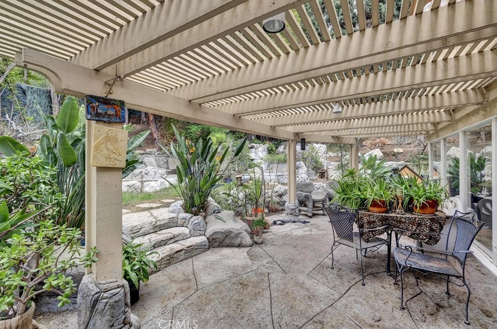 23609 Bower Cascade Pl, Pomona CA 91765-1435 exterior