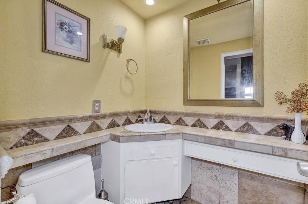 23609 Bower Cascade Pl, Pomona CA 91765-1435 exterior