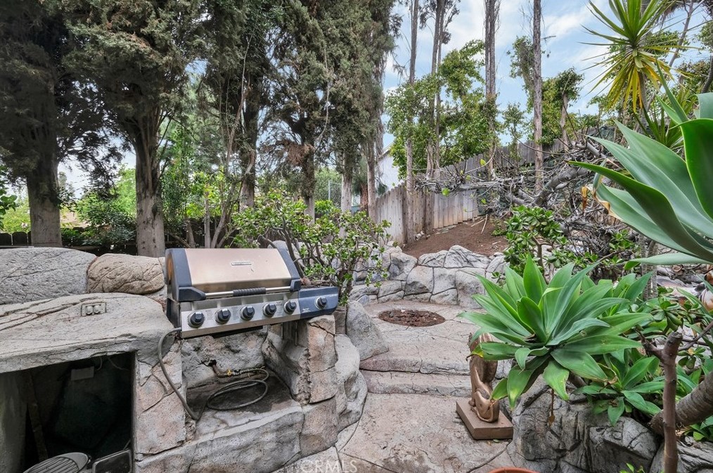 23609 Bower Cascade Pl, Pomona CA 91765-1435 exterior