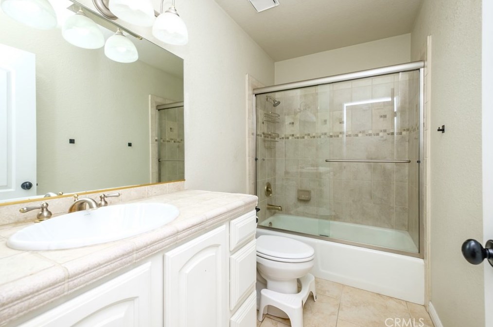 20365 Eyota Rd, Apple Valley CA  92308-6254 exterior