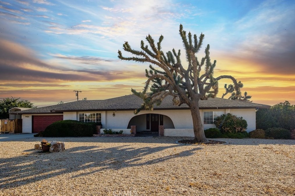 20365 Eyota Rd, Apple Valley CA  92308-6254 exterior