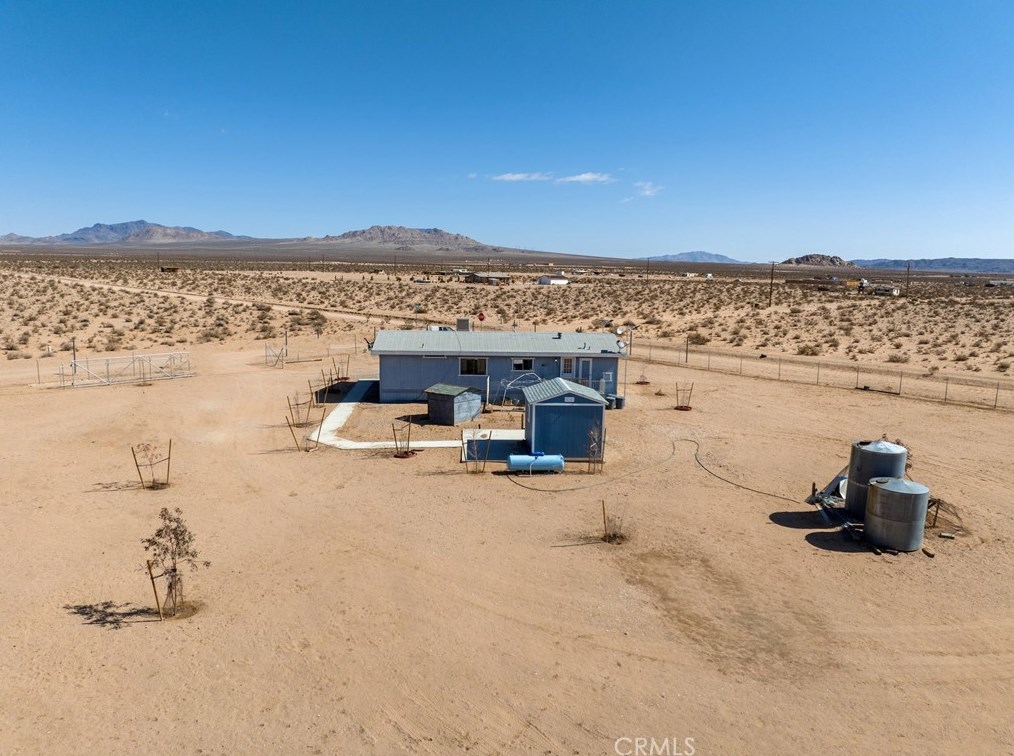 36073 Lantana St, Lucerne Valley CA  92356-7408 exterior