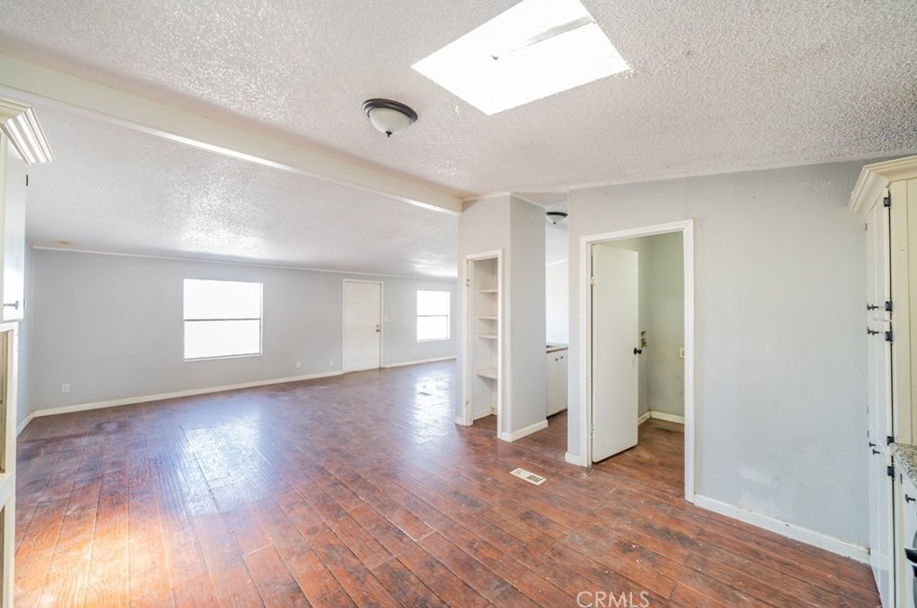 4575 Dos Palmas Rd, Phelan CA  92371-9764 exterior