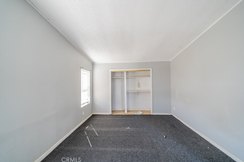 4575 Dos Palmas Rd, Phelan CA  92371-9764 exterior