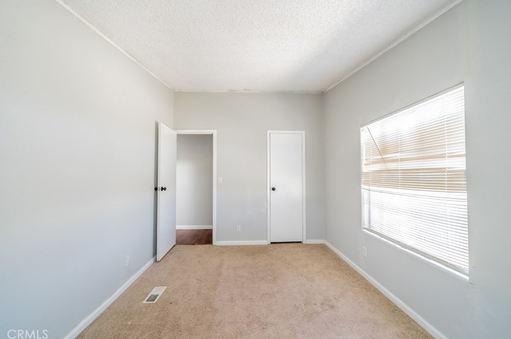 4575 Dos Palmas Rd, Phelan CA  92371-9764 exterior