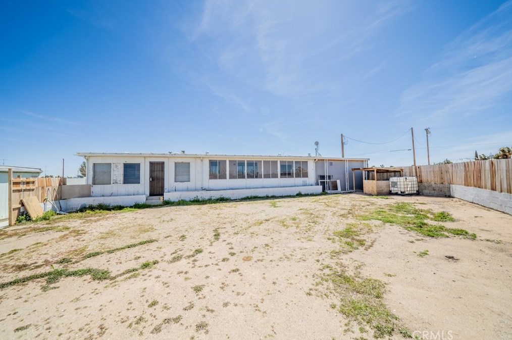 7868 Mesa Rd, Phelan CA  92371-6553 exterior