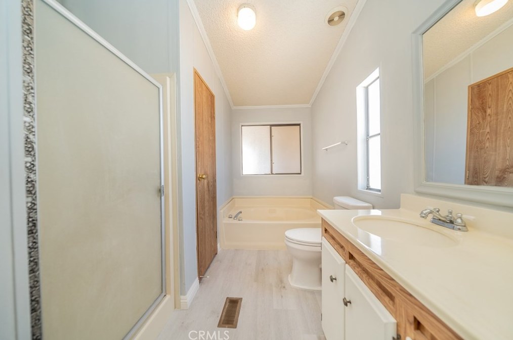 7868 Mesa Rd, Phelan CA  92371-6553 exterior