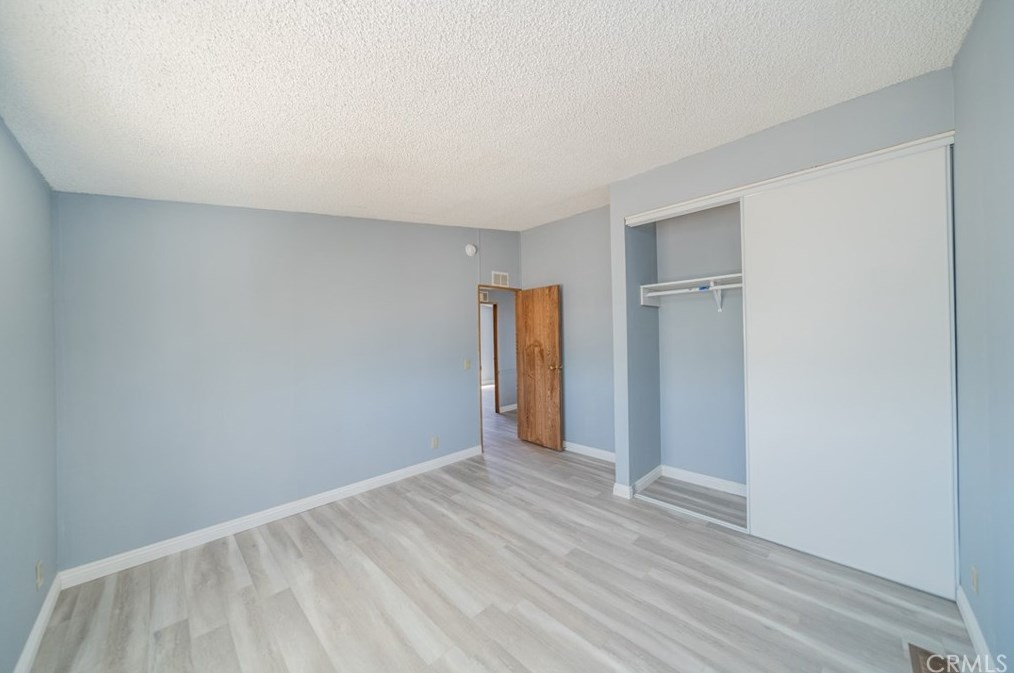 7868 Mesa Rd, Phelan CA  92371-6553 exterior