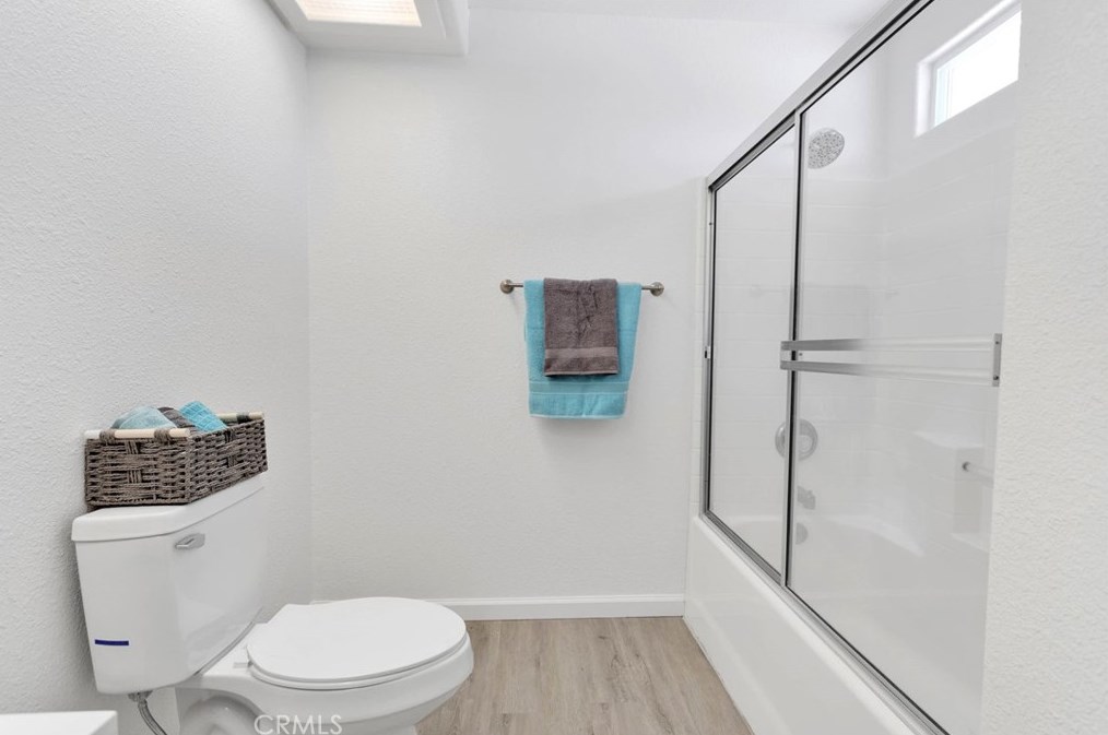 8951 Grapefruit Ave, Hesperia CA  92345-6514 exterior