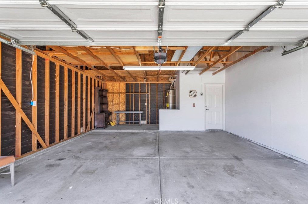 8951 Grapefruit Ave, Hesperia CA  92345-6514 exterior