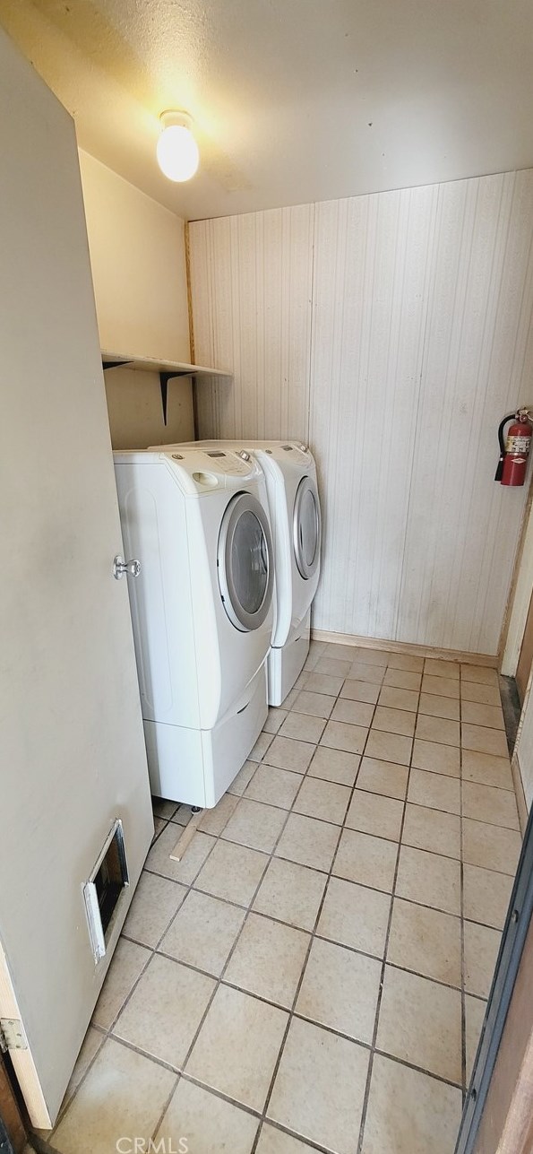 9233 La Grange Ave, Hesperia CA  92345-6452 exterior