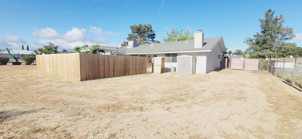 9233 La Grange Ave, Hesperia CA  92345-6452 exterior