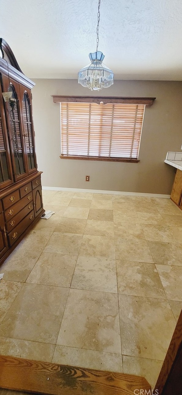 9233 La Grange Ave, Hesperia CA  92345-6452 exterior