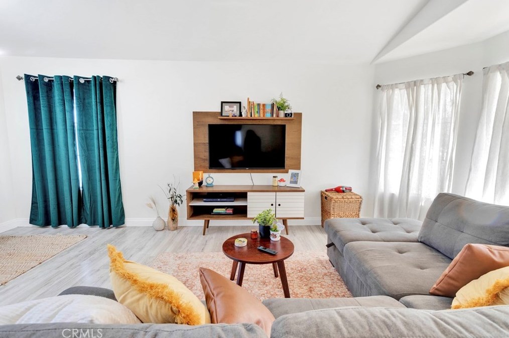 8929 Concord Ct, Hesperia CA  92344-8276 exterior