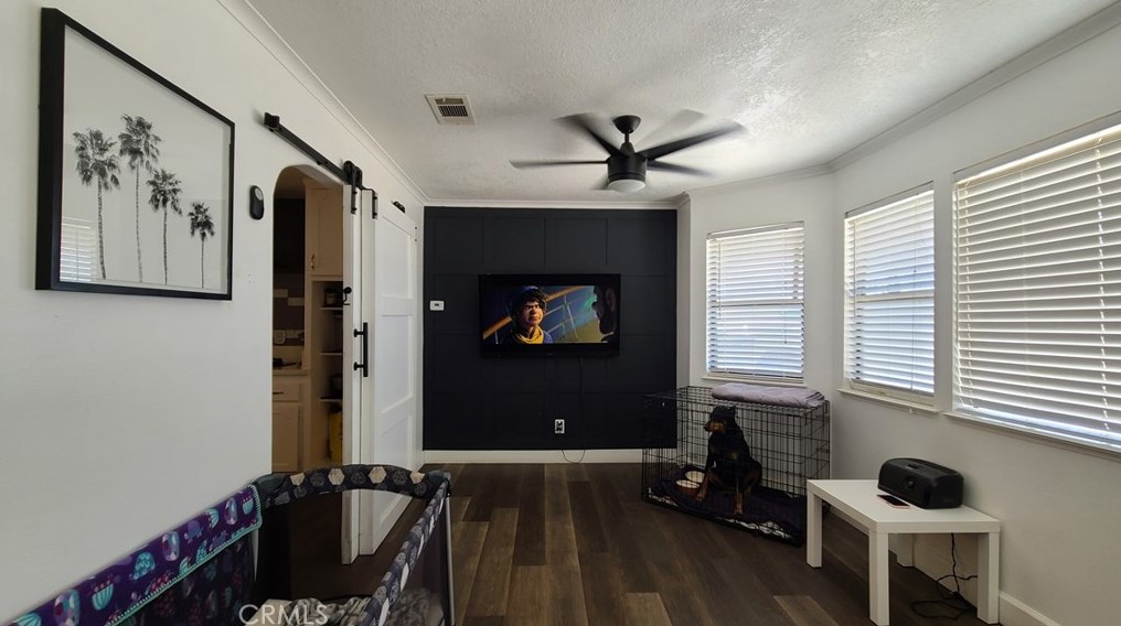 17640 Walnut St, Hesperia CA  92345-6211 exterior