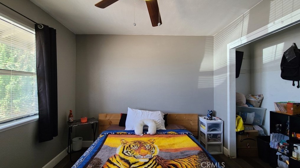 17640 Walnut St, Hesperia CA  92345-6211 exterior