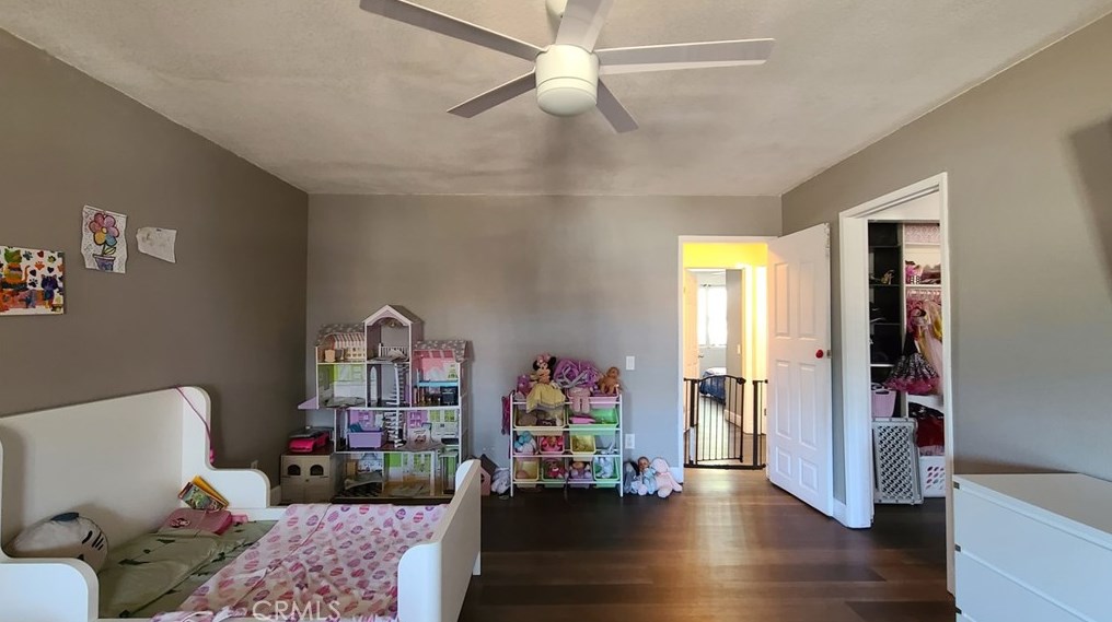 17640 Walnut St, Hesperia CA  92345-6211 exterior