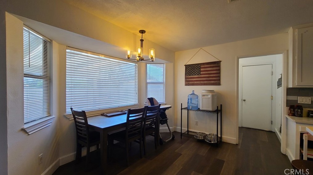 17640 Walnut St, Hesperia CA  92345-6211 exterior