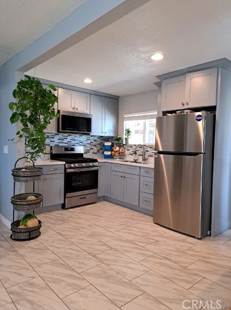 28272 Waterman Rd, Barstow CA  92311-9683 exterior