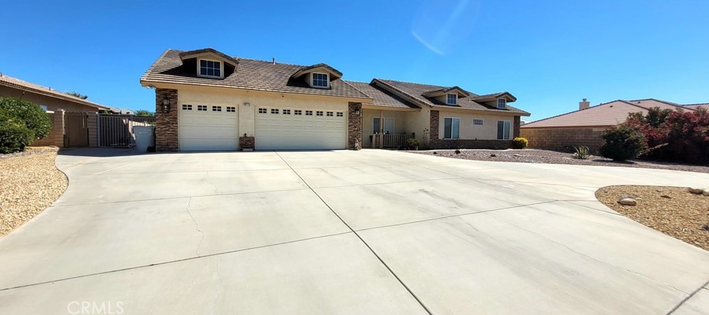 16771 Crockett Ave, Hesperia CA  92345-8818 exterior
