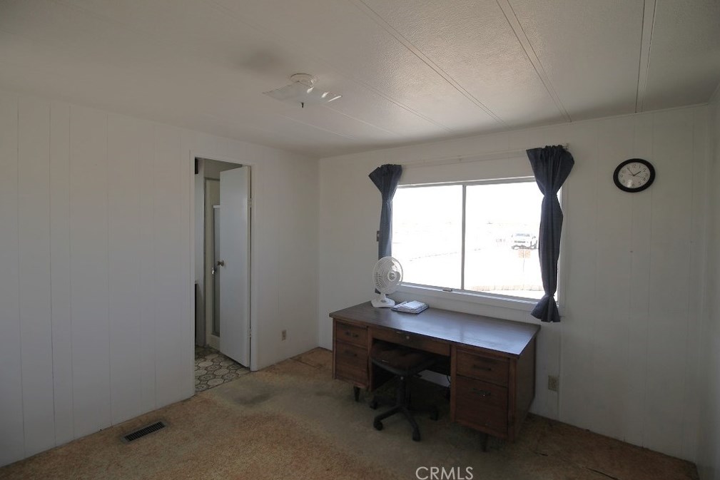 47879 Silver Valley Rd, Newberry Springs CA  92365-9114 exterior