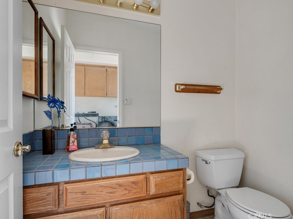 14795 Apple Valley Rd, Apple Valley CA  92307-5105 exterior