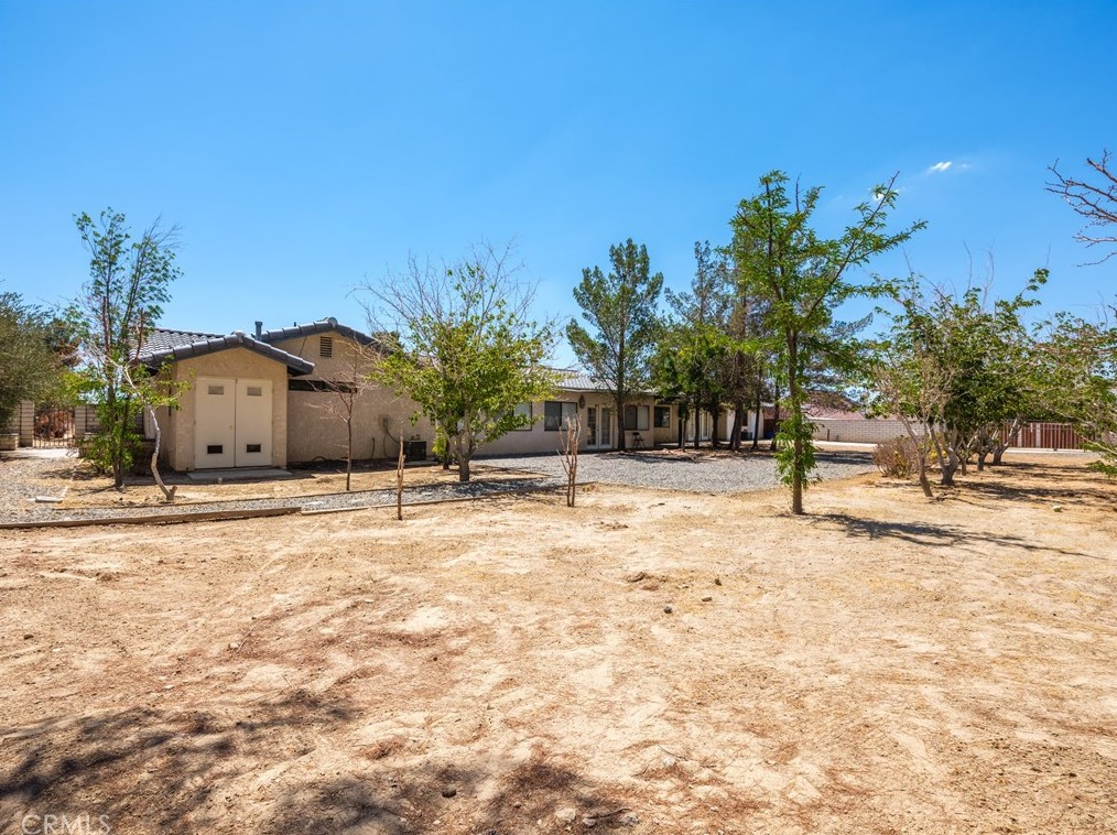 14795 Apple Valley Rd, Apple Valley CA  92307-5105 exterior