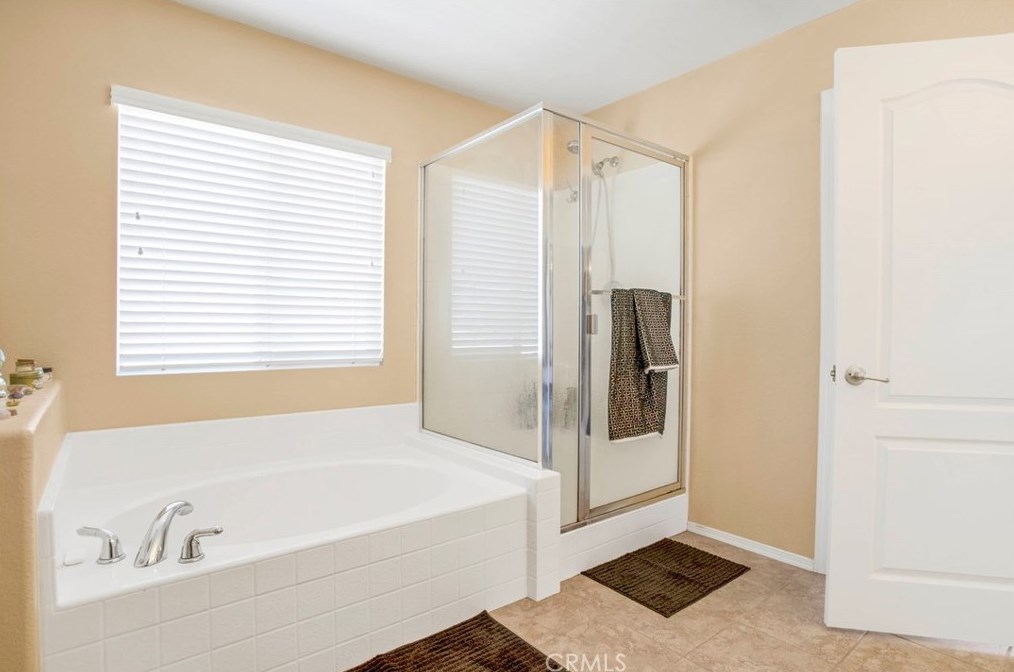 13151 Sunland St, Hesperia CA  92344-9215 exterior