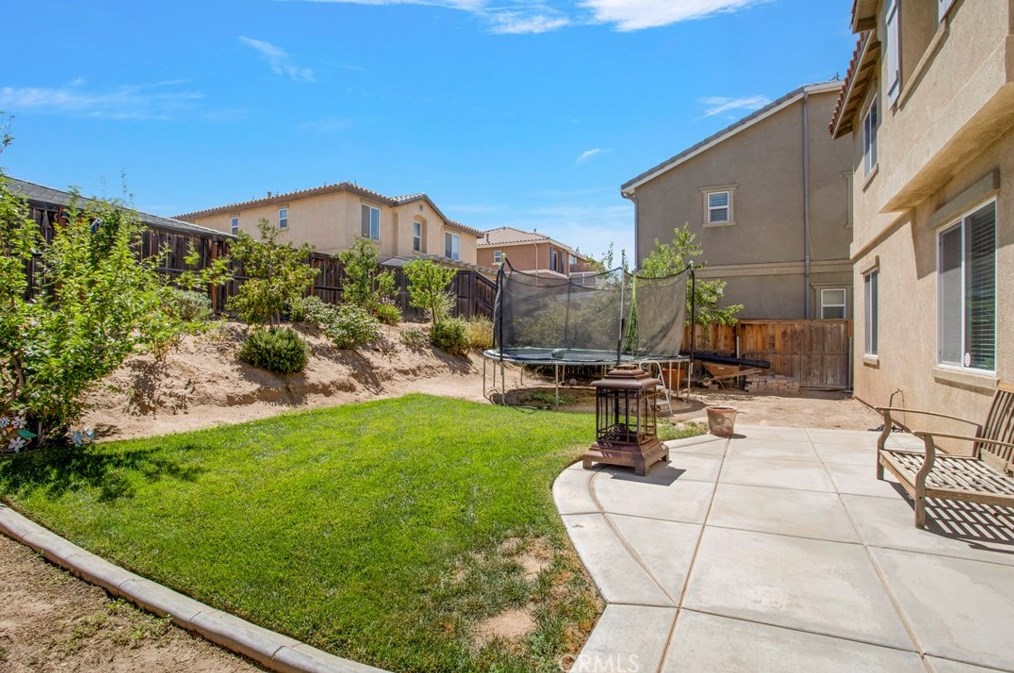 13151 Sunland St, Hesperia CA  92344-9215 exterior