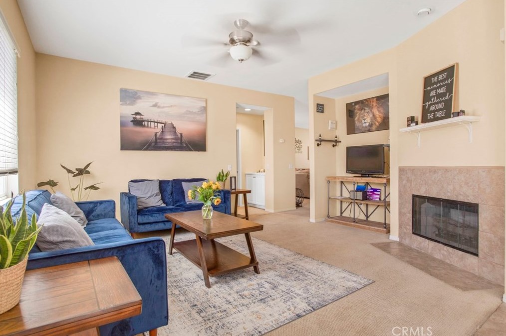 13151 Sunland St, Hesperia CA  92344-9215 exterior