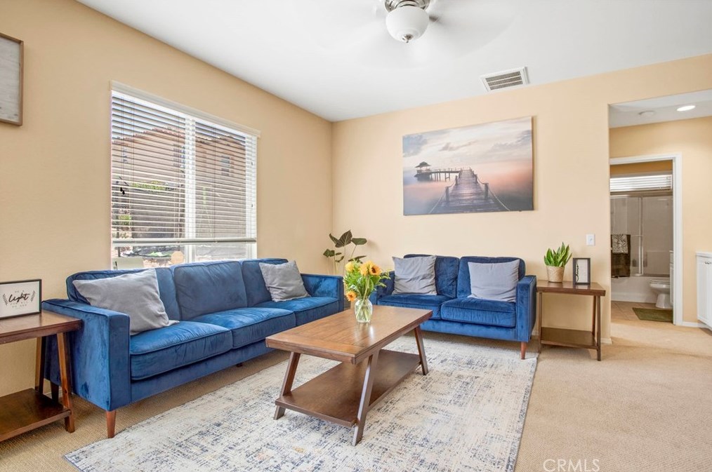 13151 Sunland St, Hesperia CA  92344-9215 exterior