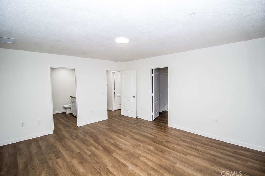 15560 Broken Bow Rd, Apple Valley CA  92307-2996 exterior