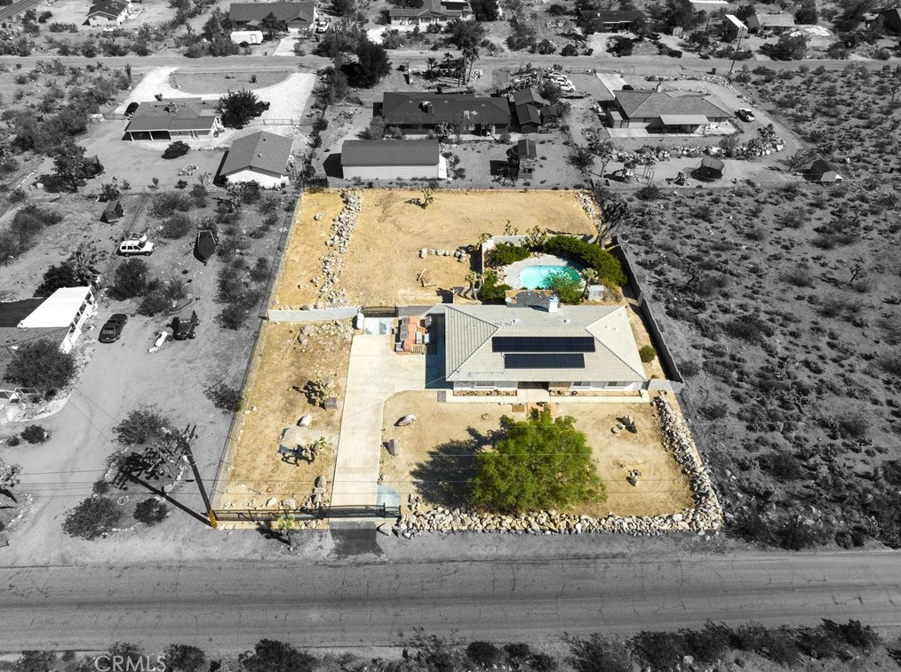 32564 Emerald Rd, Lucerne Valley CA  92356-7635 exterior