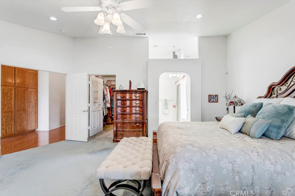 18351 Orange St, Hesperia CA  92345-6632 exterior