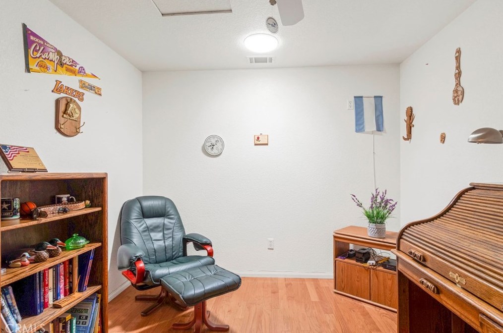 18351 Orange St, Hesperia CA  92345-6632 exterior