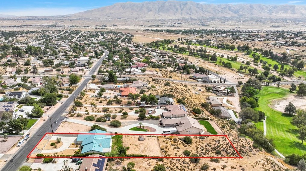 18351 Orange St, Hesperia CA  92345-6632 exterior