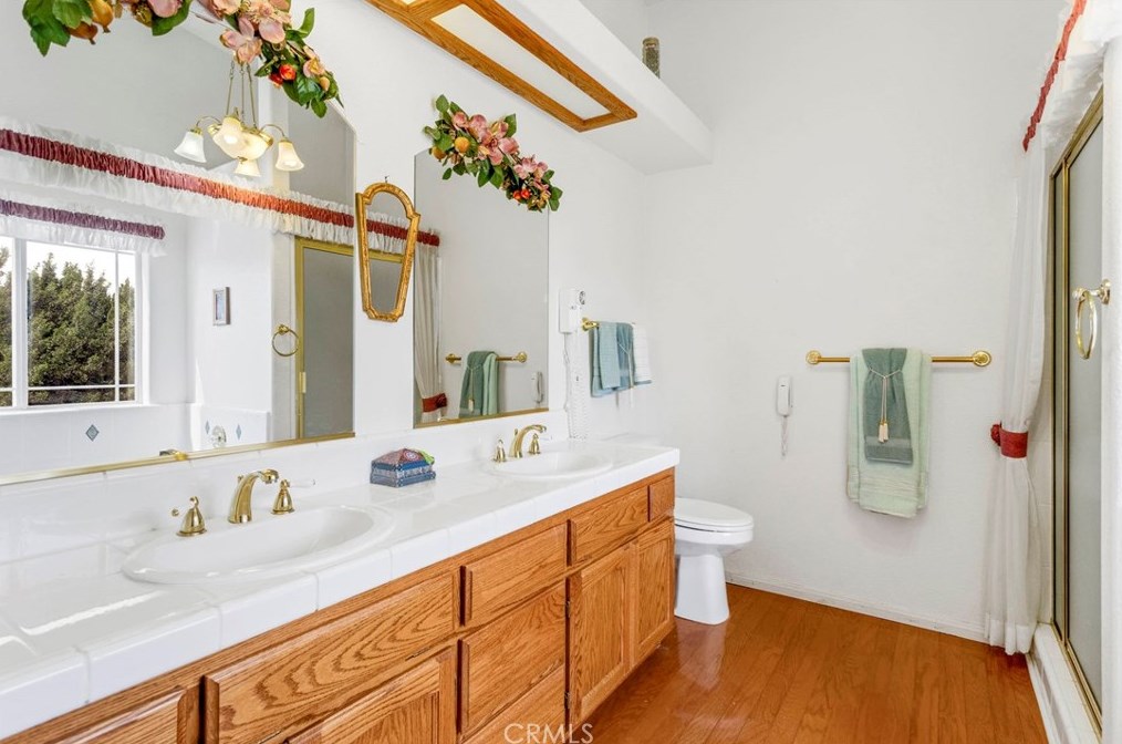 18351 Orange St, Hesperia CA  92345-6632 exterior