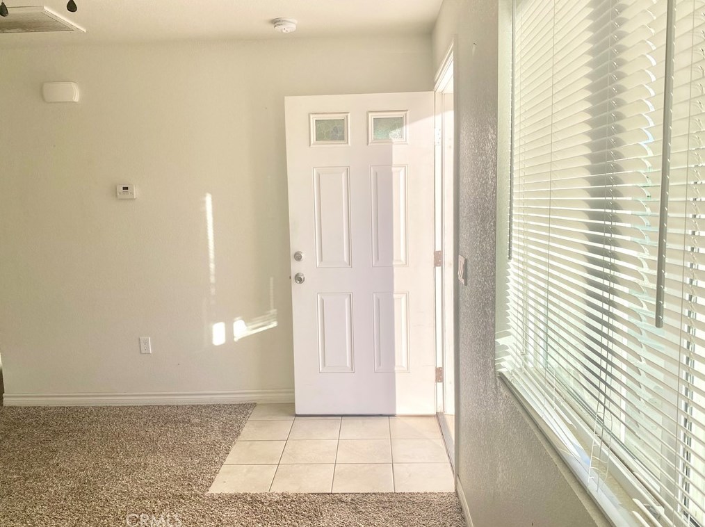 10025 Mountain Rd, Pinon Hills CA  92372-9393 exterior